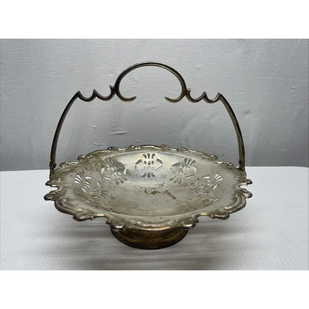 Vintage International Silver Co. Lovelace Pedestal Plated Brides Basket Dish 11
